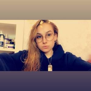 Meet your Posher, Nadia